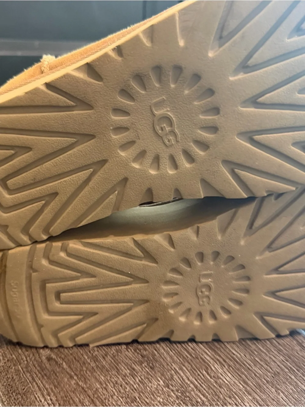 Ugg Mini Platform chestnut Boots Size 10